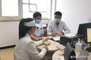 姐姐INS发文鼓励加维：人生会经历高峰和低谷，要努力去战胜